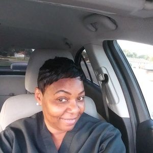 Meet your Posher, Claudette